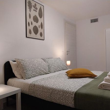 Residence La Vela 2 Рим Екстериор снимка